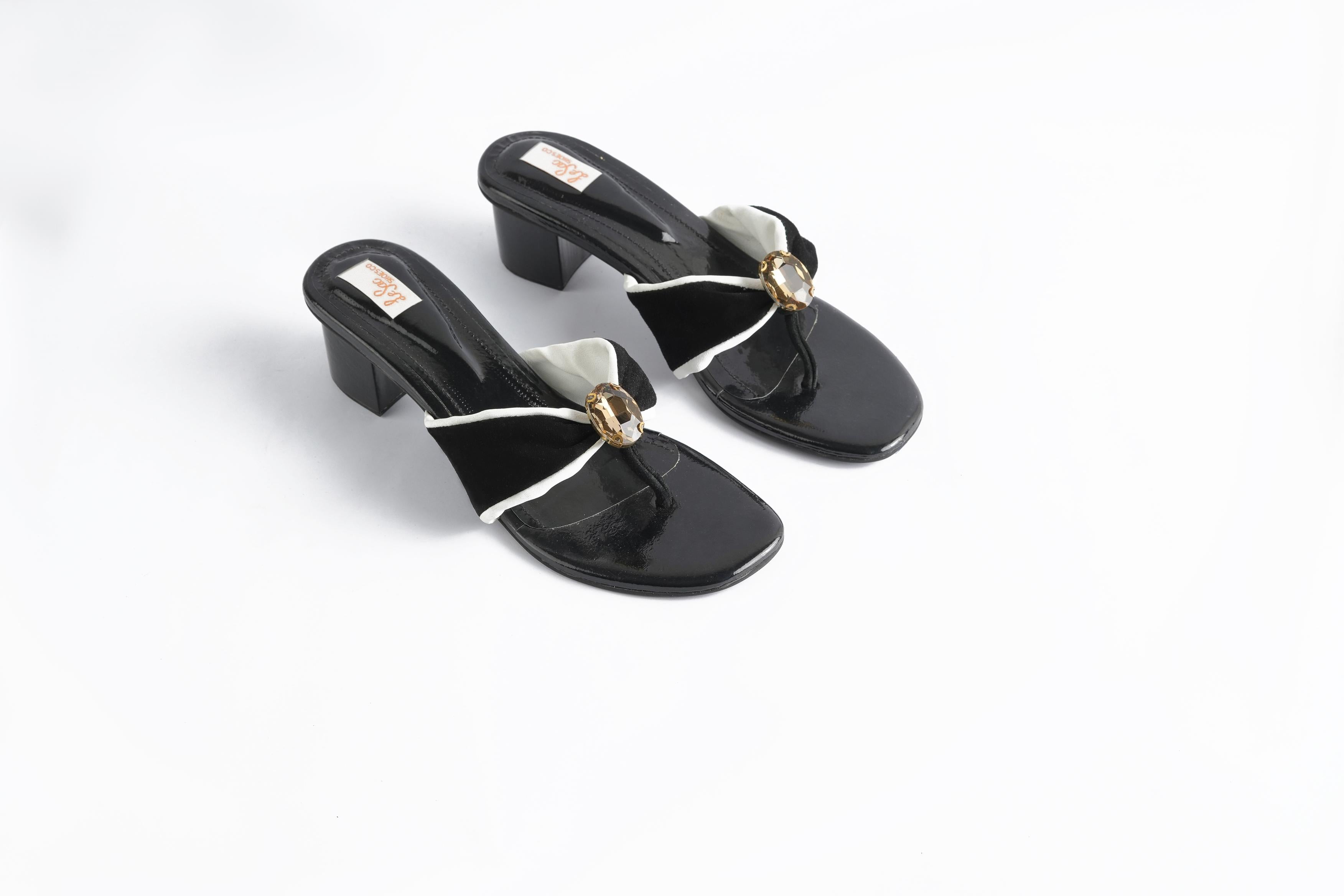 Bold Black Heeled Leather Sandals with Suede Strap