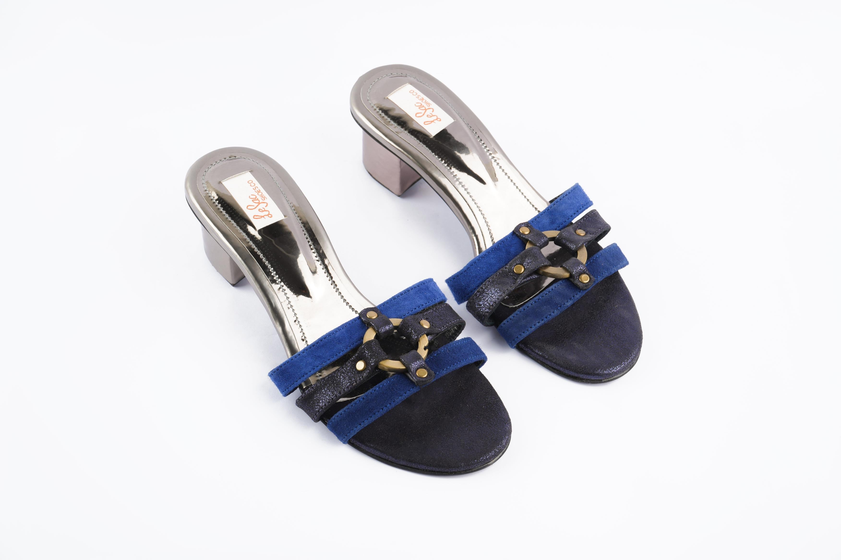 Heeled Leather Sandals with Elegant Ring Accent